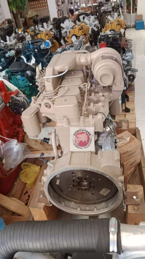 Дизельный двигатель Cummins 6BT5.9.