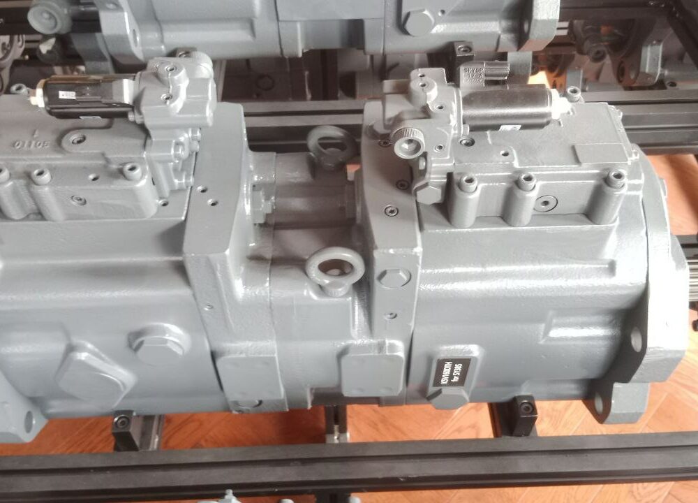 Главный гидравлический насос Sany SY385 K5V160DTH K5V160DTH 0e30 Главный гидравлический насос Sany SY385 K5V160DTH K5V160DTH 0e30